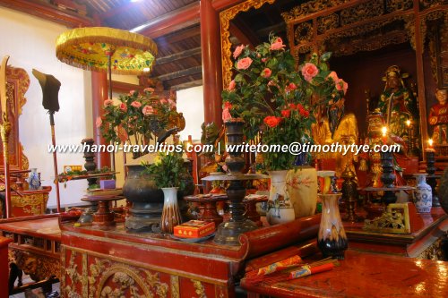 Inside the Temple of the Jade Mound