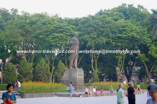 Lenin Statue, in Lenin Park