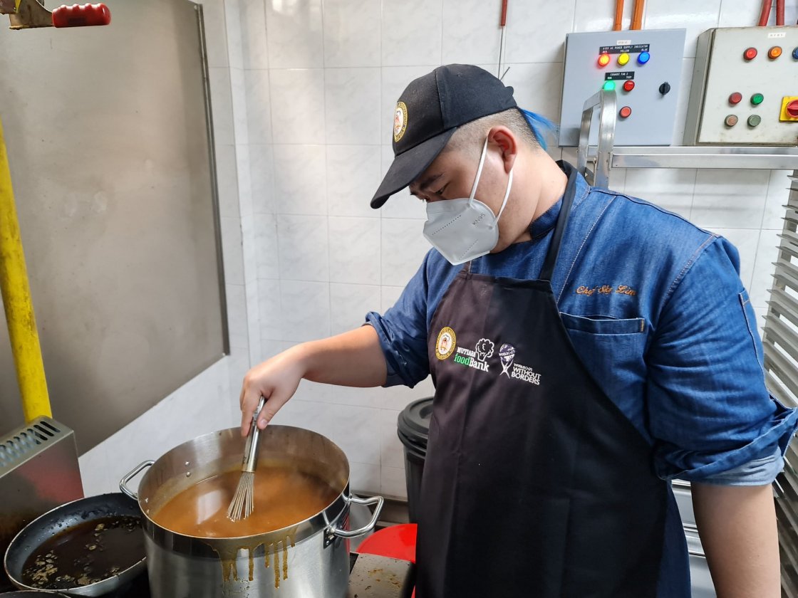 Chef preparing meals in conjunction with Chef's Day 2021