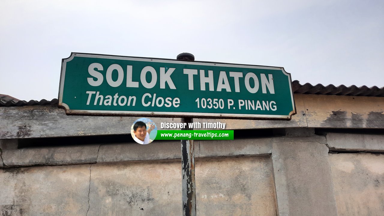 Solok Thaton roadsign