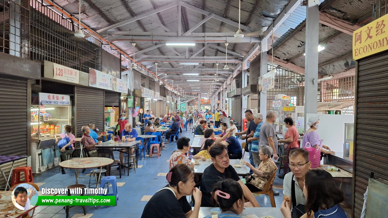 Kompleks Makanan Padang Tembak