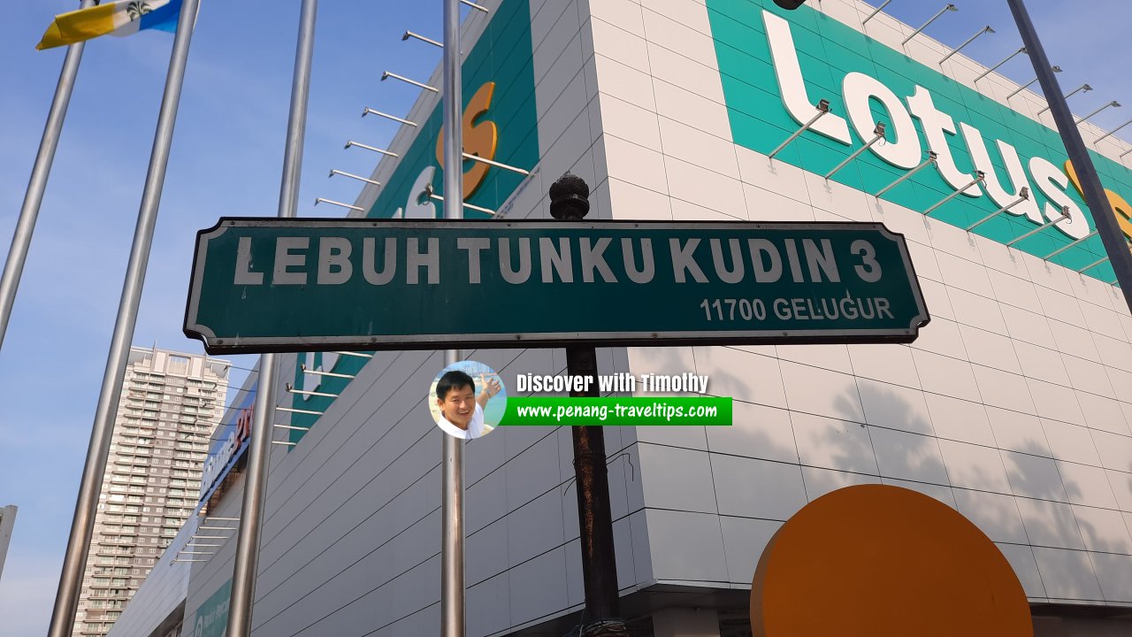 Lebuh Tunku Kudin 3 roadsign