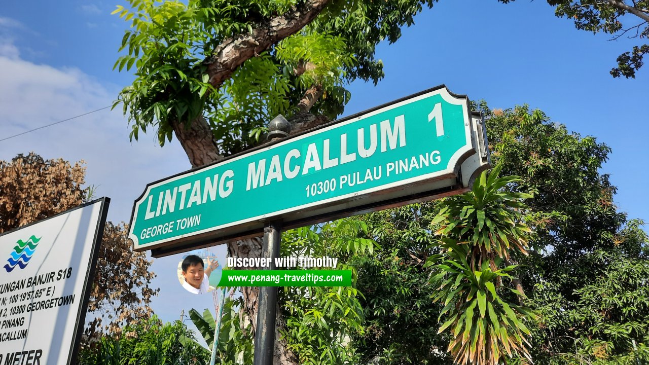 Lintang Macallum 1 roadsign