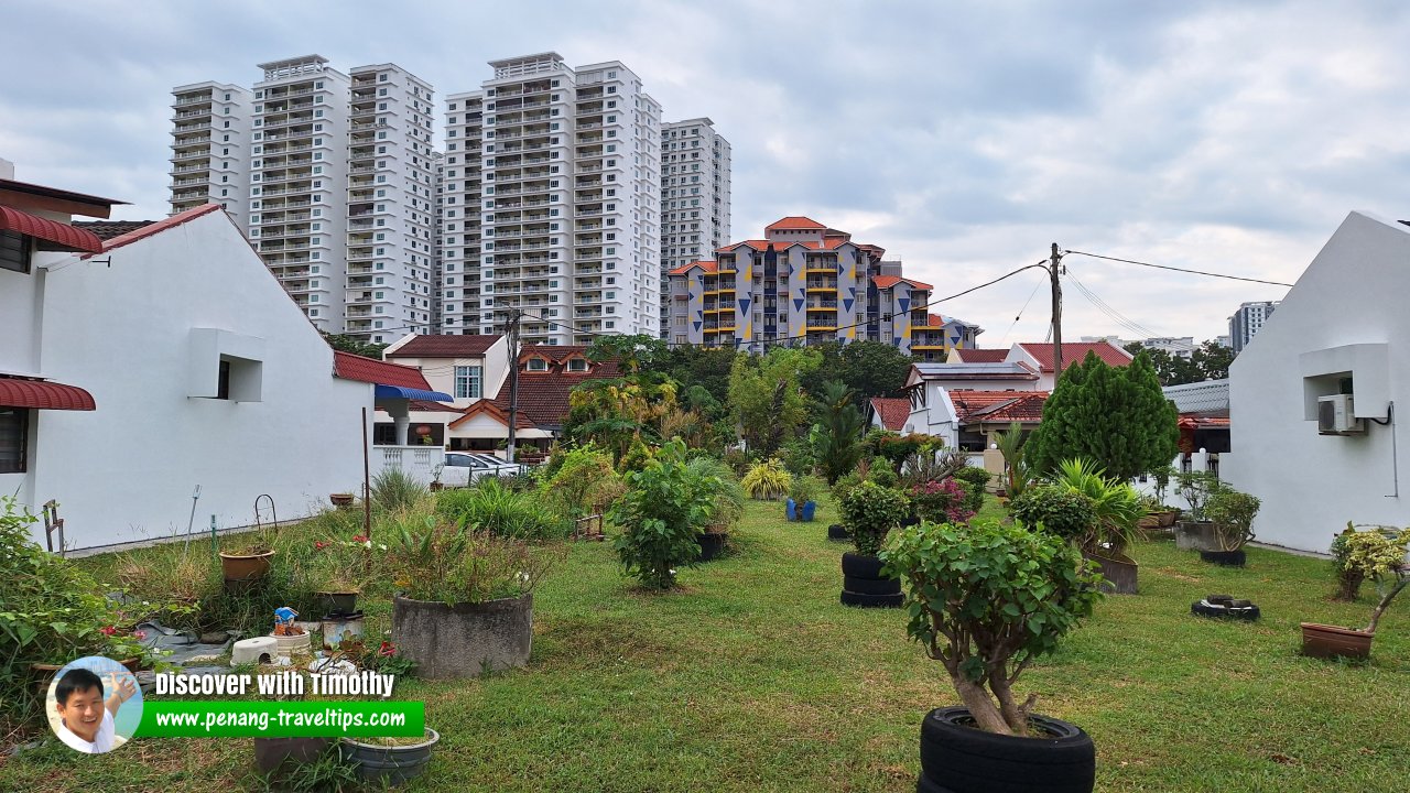 Tanah Lapang Pesara Mahsuri