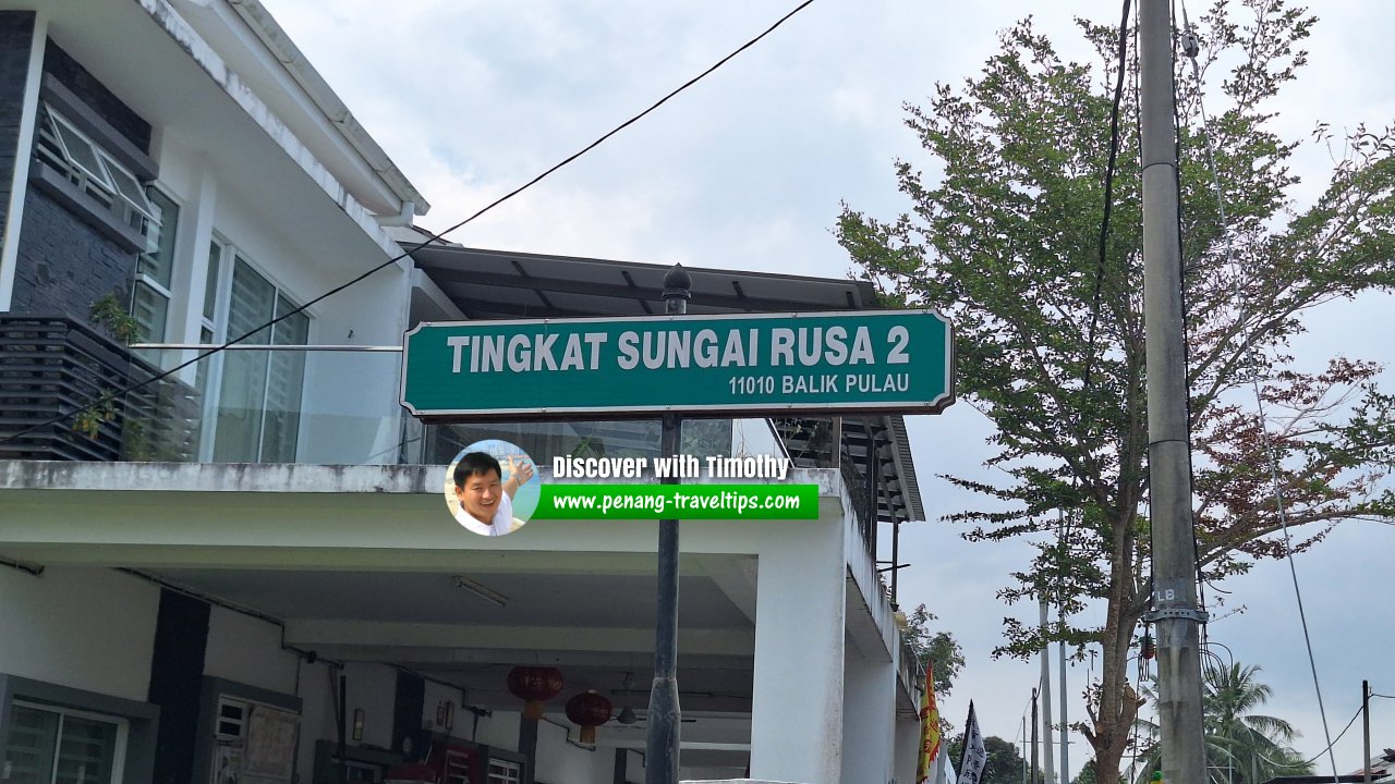 Tingkat Sungai Rusa 2 roadsign