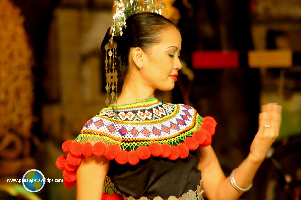 Bidayuh dancer