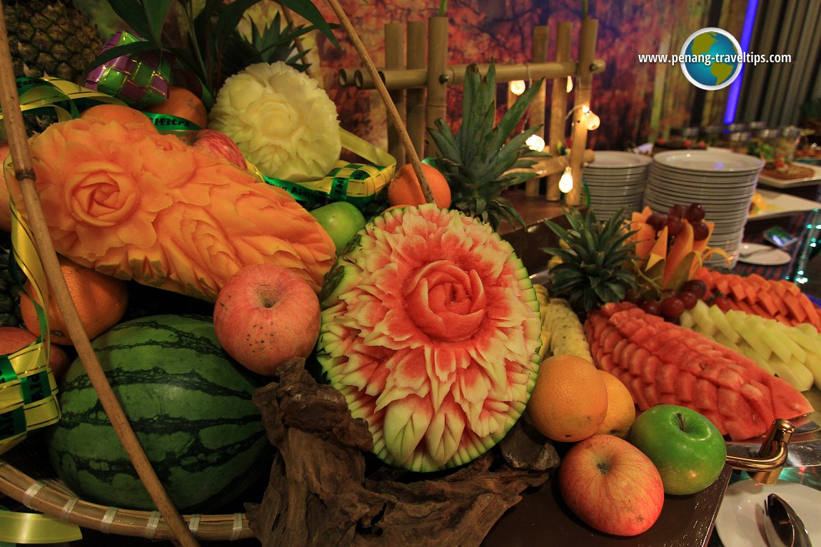 Sunway Hotel fruit carving